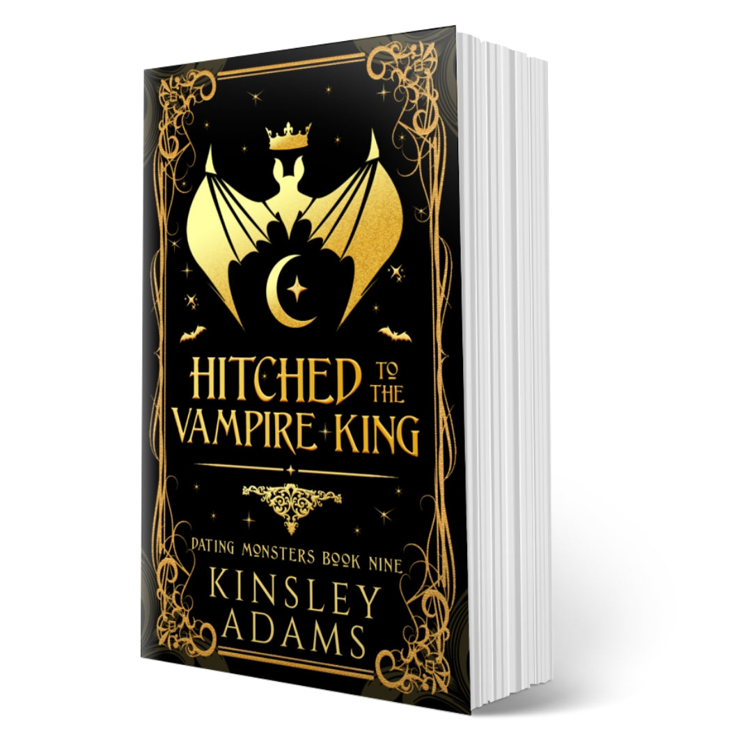 Hitched to the Vampire King - Paperback